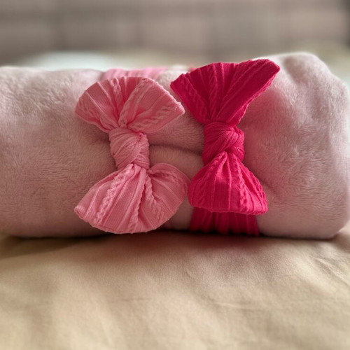 Pink fleece blanket like new with 2 baby hairbands gift