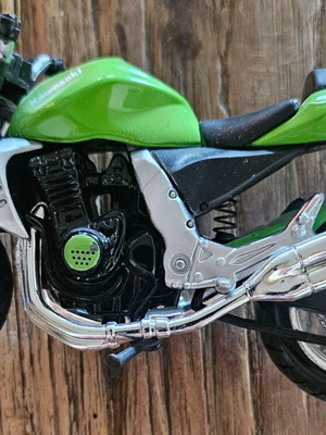 Kawasaki Z1000 model motorcycle like new