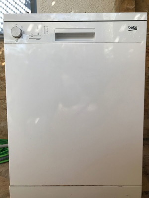 Beko dishwasher 60 cm with 5 programs like new