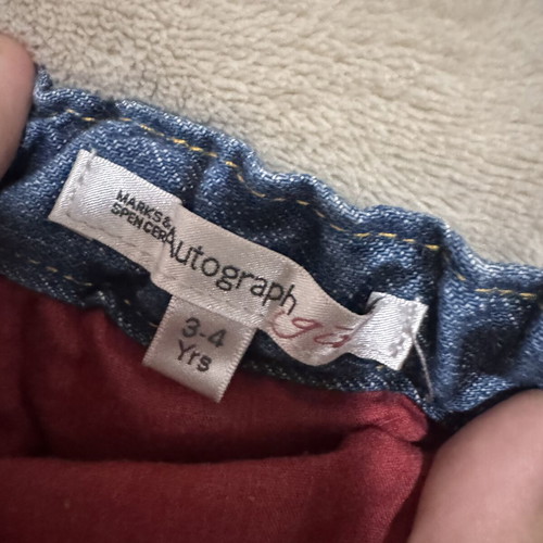 Marks & Spencer girls jean skirt used, size 3-4 years, blue