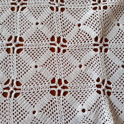Set of 2 Handmade Crochet Square Doilies 45x45 cm, white