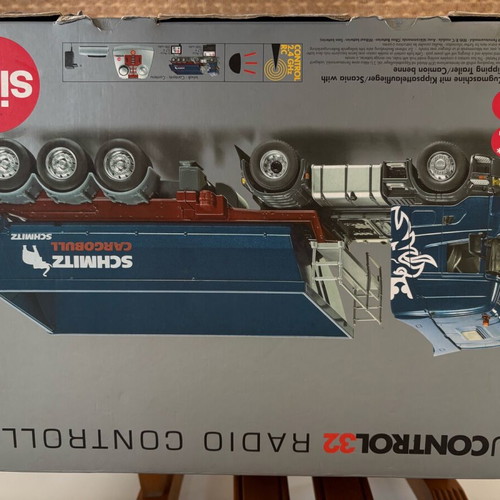 Scania 1/32 siku used with new batteries