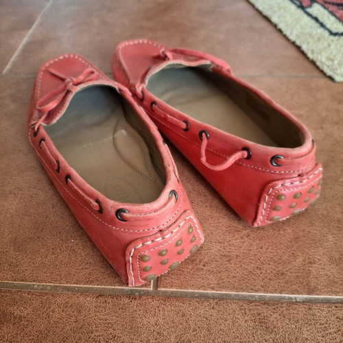 Women’s red leather ballet shoes like new, Voyages
