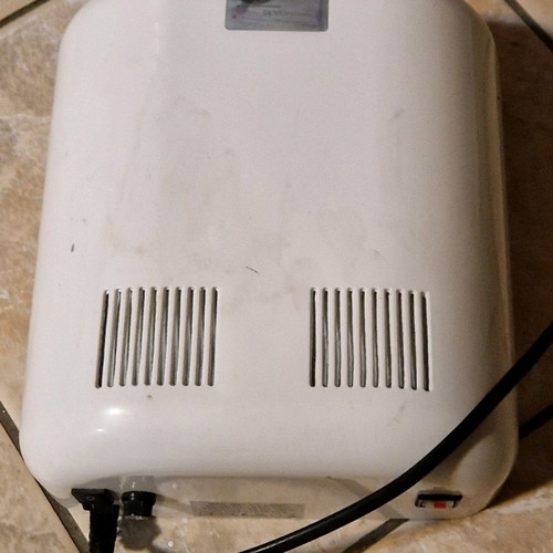 Manicure lamp 36V used with 4 UV curing bulbs