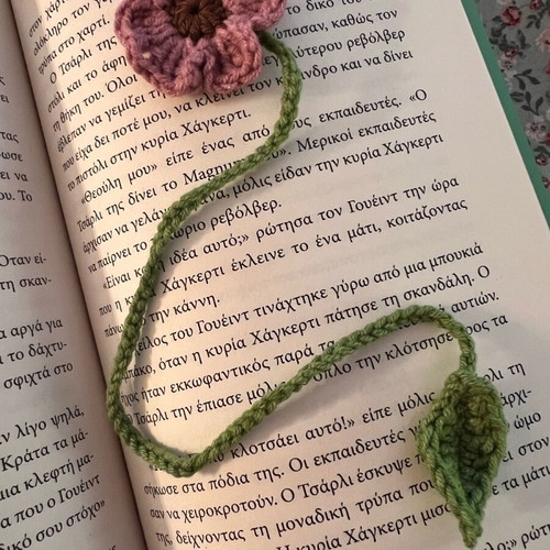 Handmade flower bookmark new