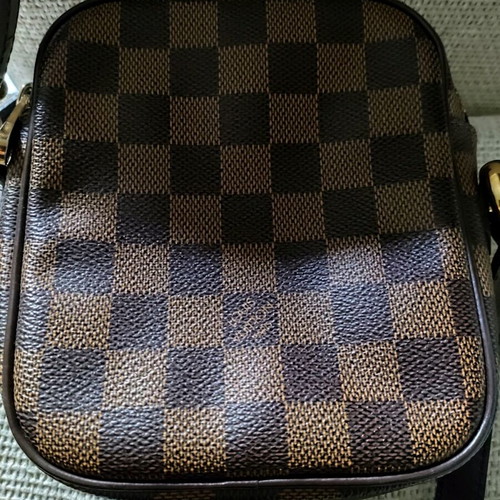 Louis Vuitton Damier Ebene Rift crossbody bag like new, brown