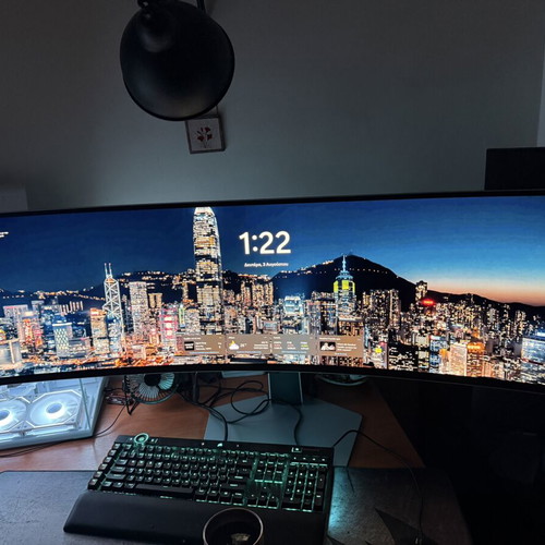 Samsung Odyssey G9 OLED 49" monitor, model S49DG934SU