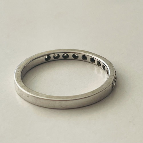 Marathianakis White Gold Ring 18K with 11 Genuine Diamonds 0.11ct Like New