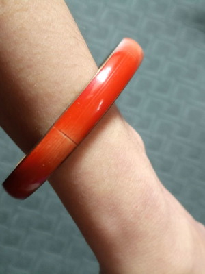 Βραχιόλι πορτοκαλί έθνικ boho νέο, πλαστικό και μέταλλο