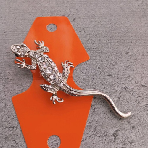 Lizard pin new
