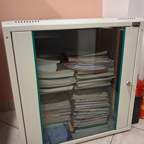 Rack wall-mounted cabinet used with glass door and steel frame