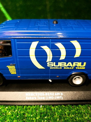 Subaru World Rally Team Service Van 1:43 σαν καινούργιο
