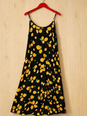 Tati Karavan dress with lemon print