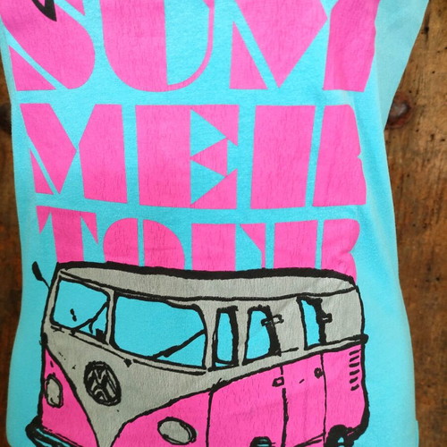 Y2K Bjorkvin graphic tee used, baby blue with retro van print