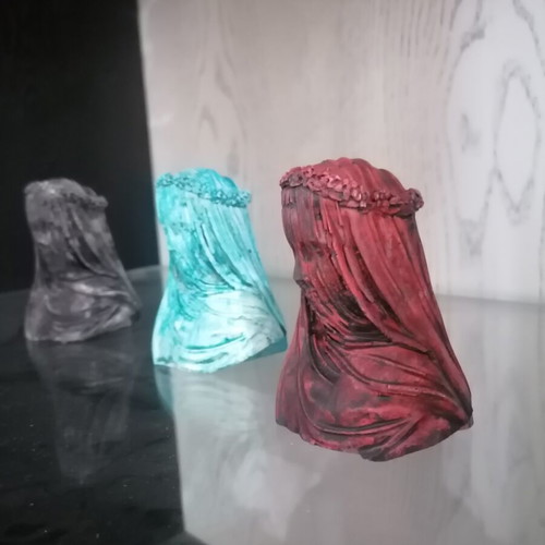 Sculptures set of 3 new, made of plaster and acrylics