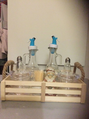 Kitchen set 8 pieces new serving items