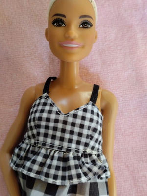 Barbie doll 2015 used with small mark on head