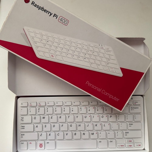 Raspberry Pi 400 like new with original box