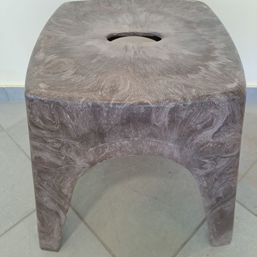 Plastic stools used, pack of 11, durable plastic