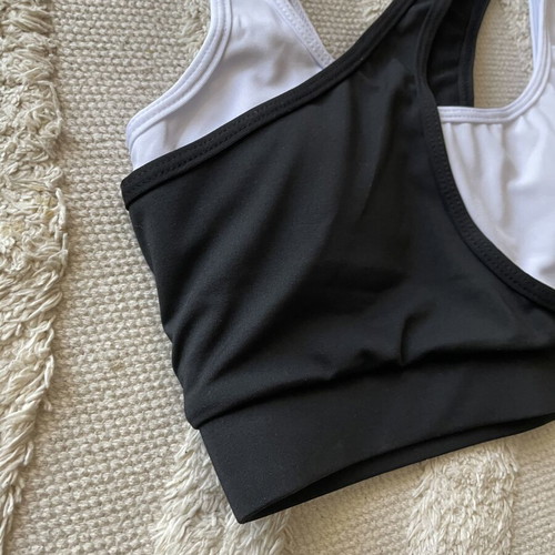 Shein sports top black and white size S new