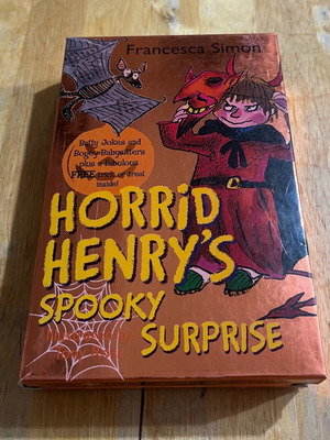 Horrid Henry's Spooky Surprise children's book set like new