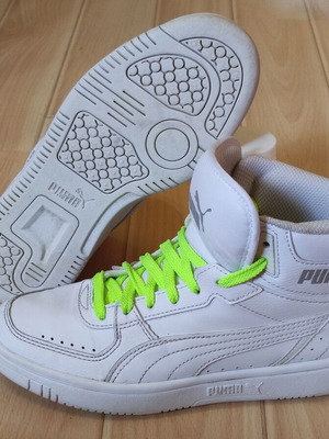 Puma Rebound Lay-Up Mid Kids Sneakers Size 36 Like New, Neon Laces