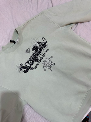 SpongeBob sweater used, pistachio color, oversized, H&M, size S