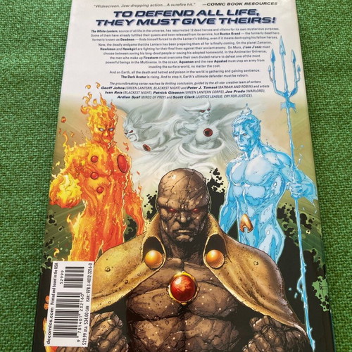 Brightest Day Vol. 3 like new, English comic book