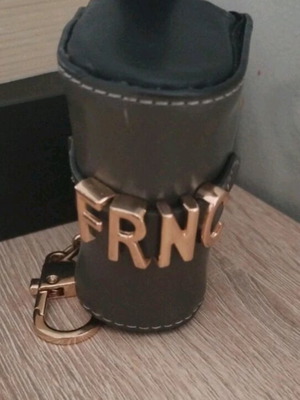 FRNC keychain wallet like new