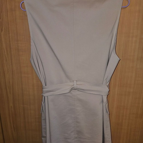 Pirouette women's beige vest like new with belt
