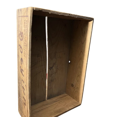 Wooden Threpsini box used