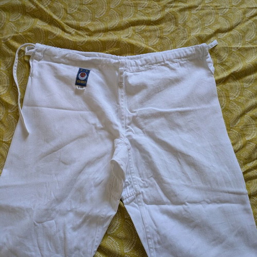 Karate uniform used, size 3/160 with white belt, 100% cotton