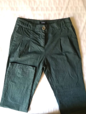 Lussile office pants, green gabardine fabric