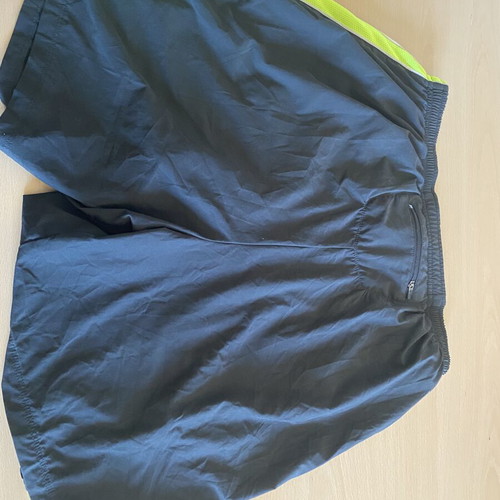 Nike Dri-Fit men's sports shorts used, size L, black