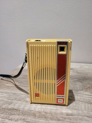 Toshiba radio