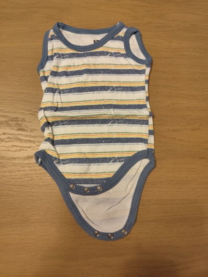 HB Sleeveless Baby Romper like new, 3 to 6 months