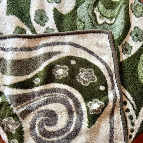 Vintage blanket, 1.08m x 1.70m