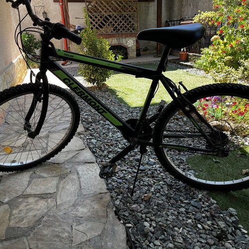 Clermont Freeland mountain bike used, 26 inch, black, men's
