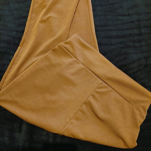 Yoga/pilates pants brown, new, with side pockets