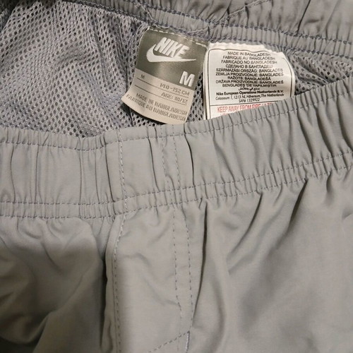 Nike boys medium sportswear new, grey