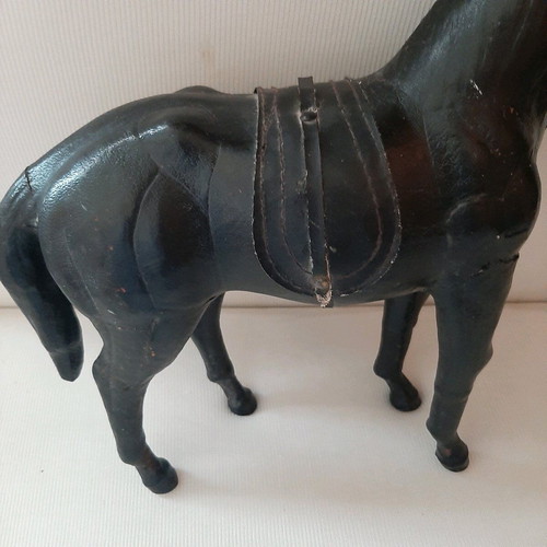 Decorative leather antiques used, set of 2 pieces