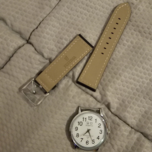 Q&Q Quartz men's watch like new with Festina leather strap