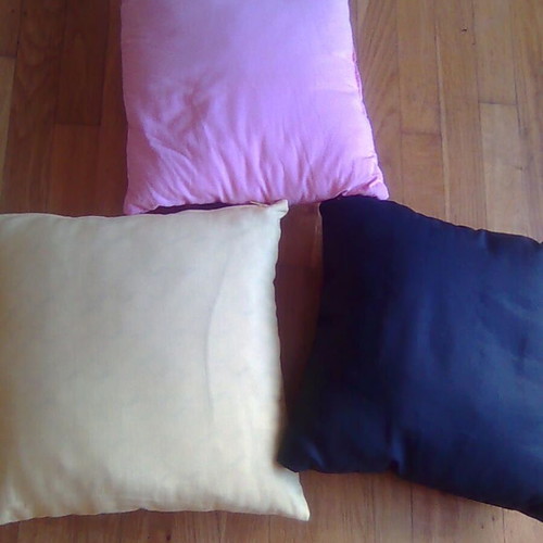 Pillows set of 6 like new