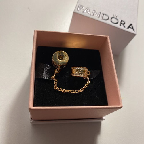 Pandora safety chain with logo 14K gold plated and zirconia like new
