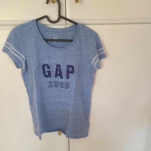 GAP women's blue T-shirt like new, size XS