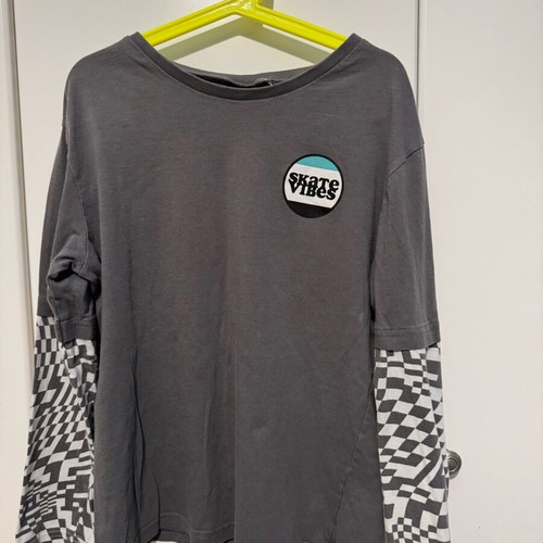 Μακρυμάνικη μπλούζα πιτζάμα για αγόρια H&M μεταχειρισμένη, άσπρη και γκρι