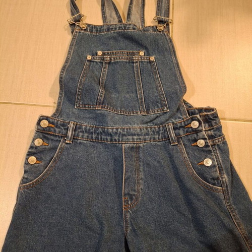 Pull & Bear denim overall shorts for girls size Medium like new, blue