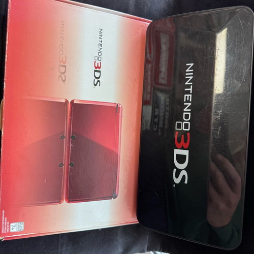Nintendo 3DS Red USA version like new
