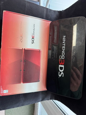 Nintendo 3DS Red USA version like new