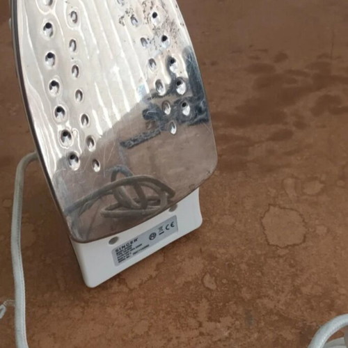 Singer steam iron used